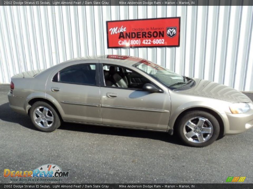 2002 Dodge Stratus ES Sedan Light Almond Pearl / Dark Slate Gray Photo #2