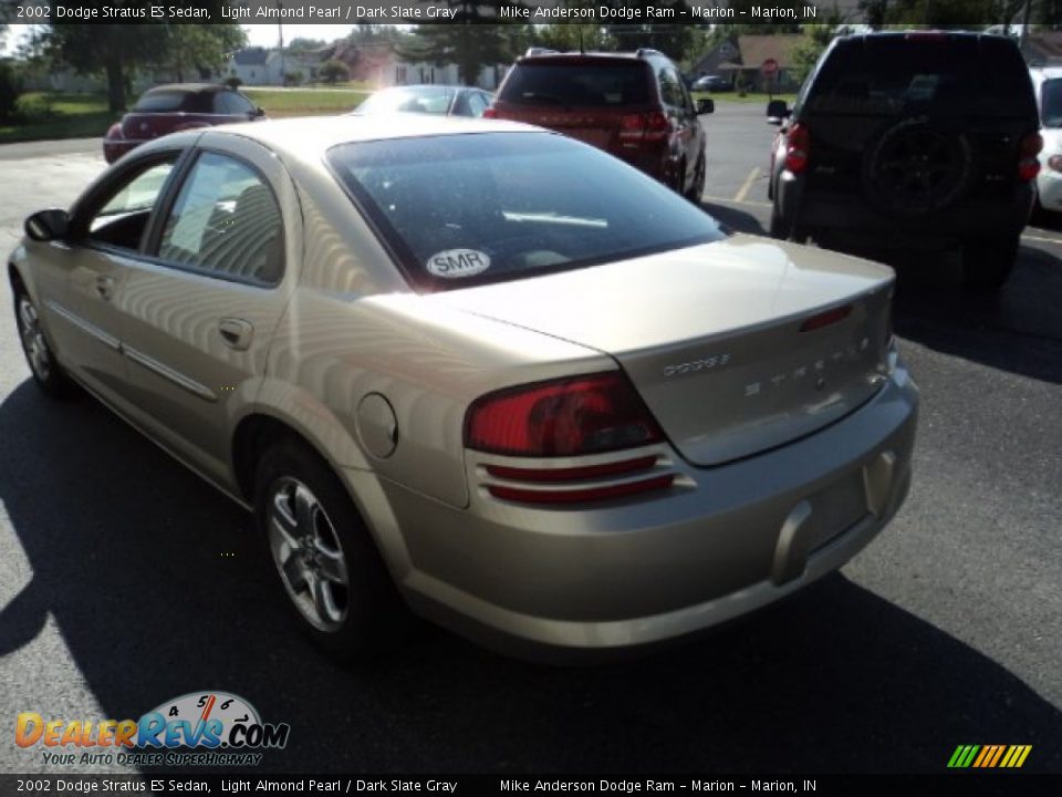 2002 Dodge Stratus ES Sedan Light Almond Pearl / Dark Slate Gray Photo #3