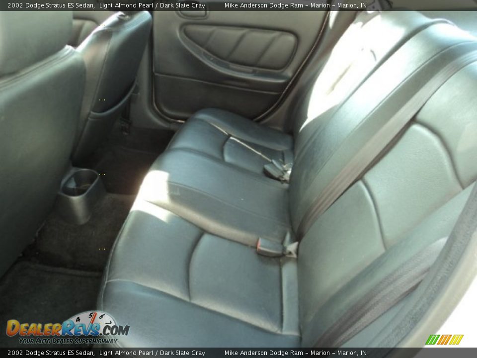 2002 Dodge Stratus ES Sedan Light Almond Pearl / Dark Slate Gray Photo #9