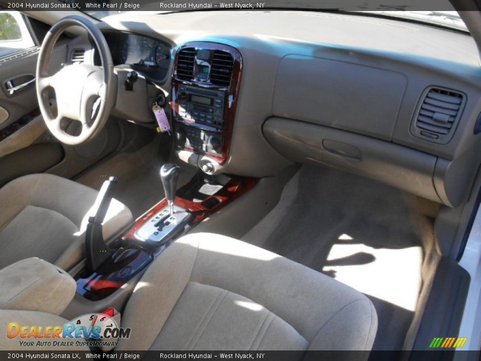 2004 Hyundai Sonata LX White Pearl / Beige Photo #22