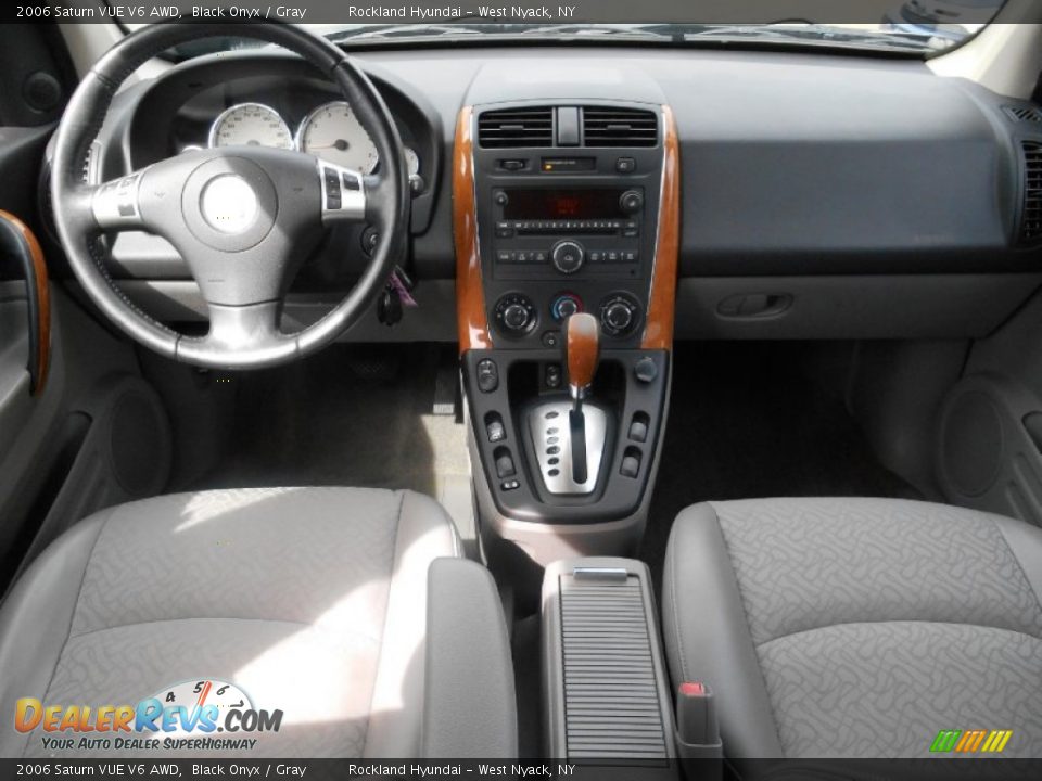 2006 Saturn VUE V6 AWD Black Onyx / Gray Photo #11