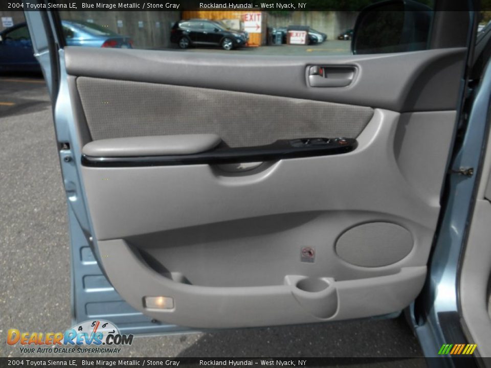 2004 Toyota Sienna LE Blue Mirage Metallic / Stone Gray Photo #7