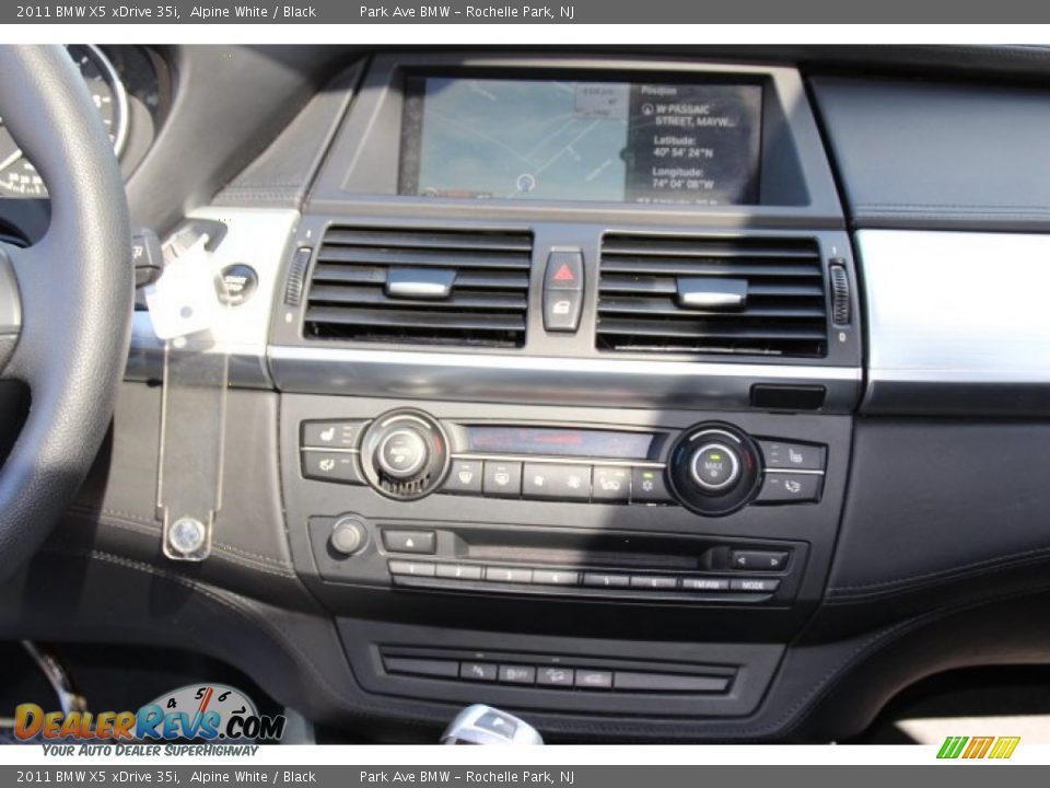 2011 BMW X5 xDrive 35i Alpine White / Black Photo #14