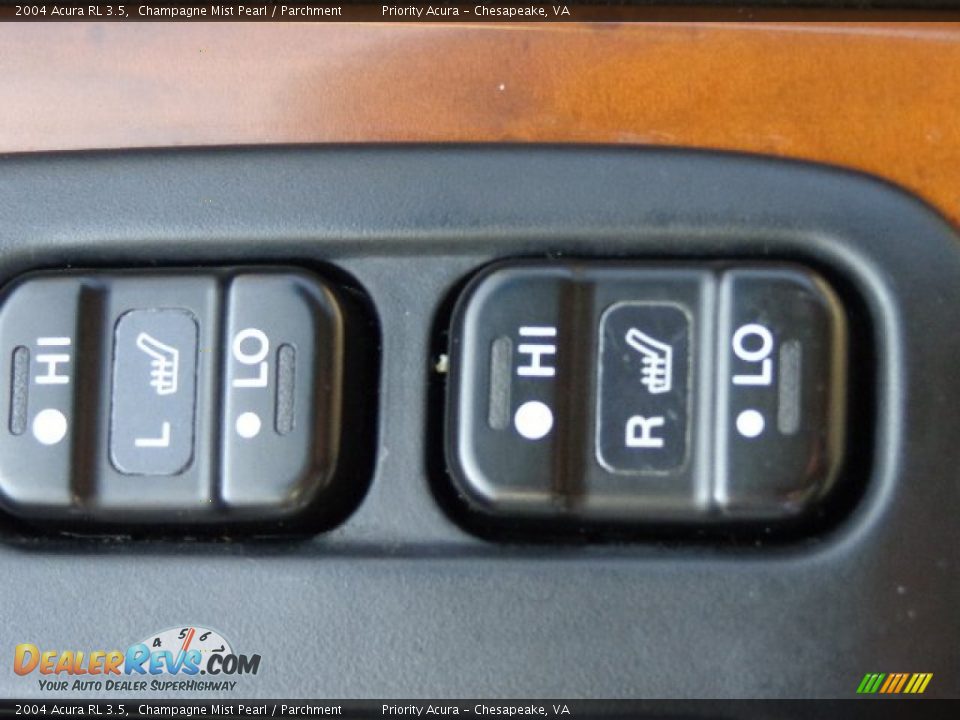 2004 Acura RL 3.5 Champagne Mist Pearl / Parchment Photo #21