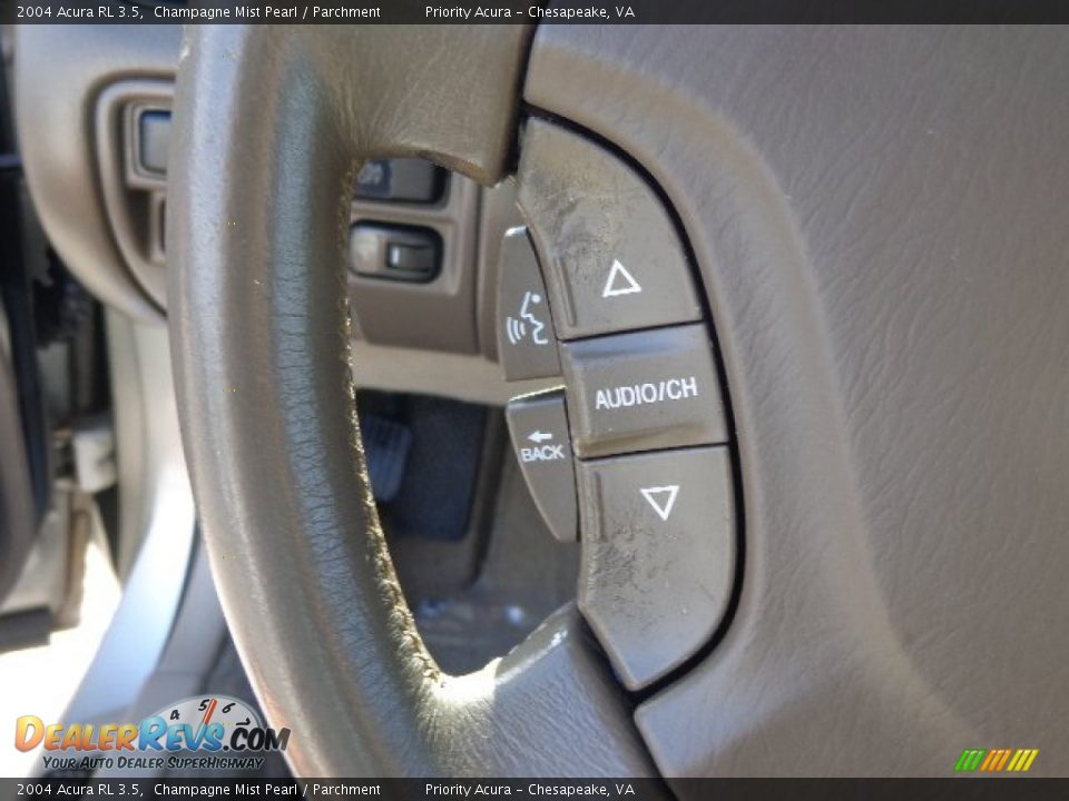 2004 Acura RL 3.5 Champagne Mist Pearl / Parchment Photo #23