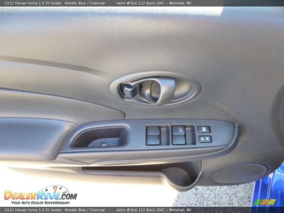 2012 Nissan Versa 1.6 SV Sedan Metallic Blue / Charcoal Photo #17