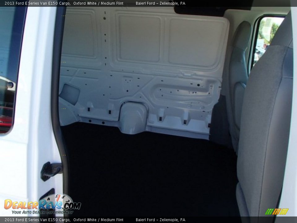 2013 Ford E Series Van E150 Cargo Oxford White / Medium Flint Photo #10