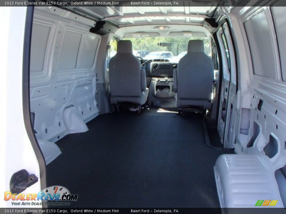 2013 Ford E Series Van E150 Cargo Oxford White / Medium Flint Photo #11