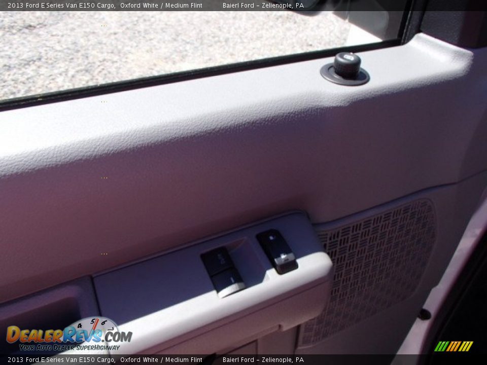 2013 Ford E Series Van E150 Cargo Oxford White / Medium Flint Photo #15