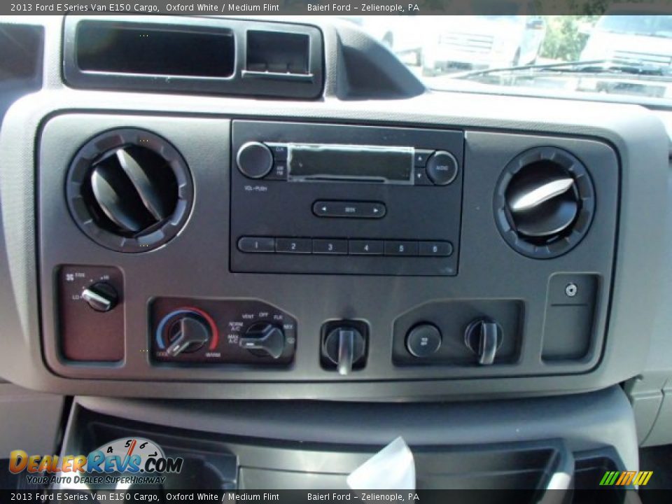 2013 Ford E Series Van E150 Cargo Oxford White / Medium Flint Photo #16