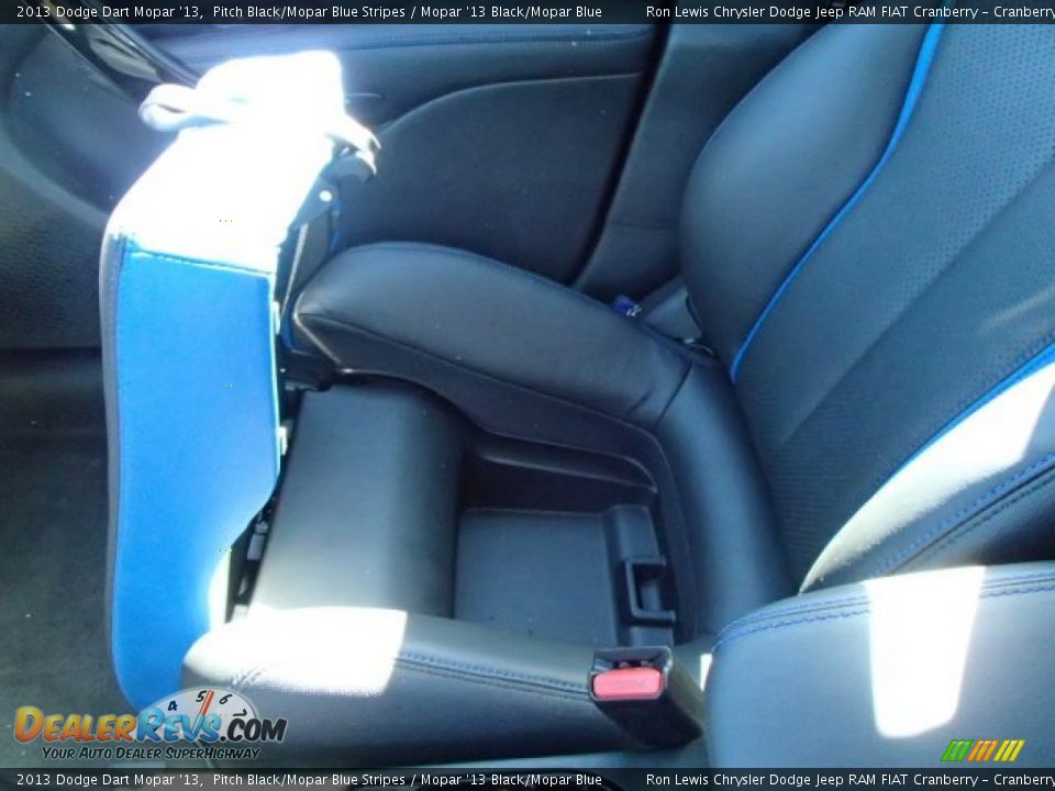 2013 Dodge Dart Mopar '13 Pitch Black/Mopar Blue Stripes / Mopar '13 Black/Mopar Blue Photo #17