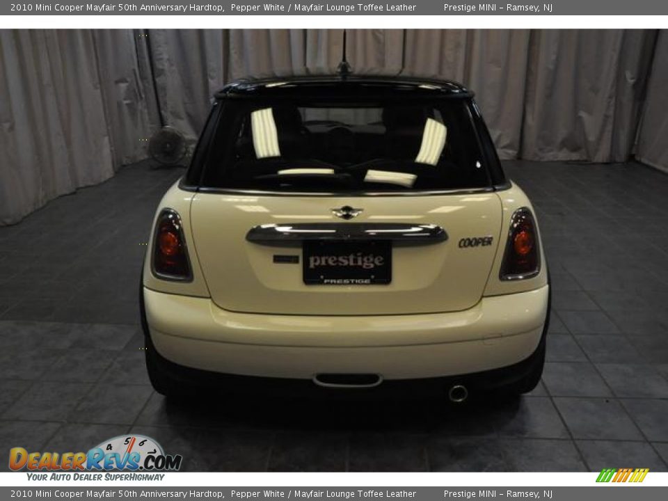 2010 Mini Cooper Mayfair 50th Anniversary Hardtop Pepper White / Mayfair Lounge Toffee Leather Photo #18