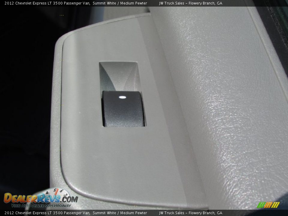 2012 Chevrolet Express LT 3500 Passenger Van Summit White / Medium Pewter Photo #36