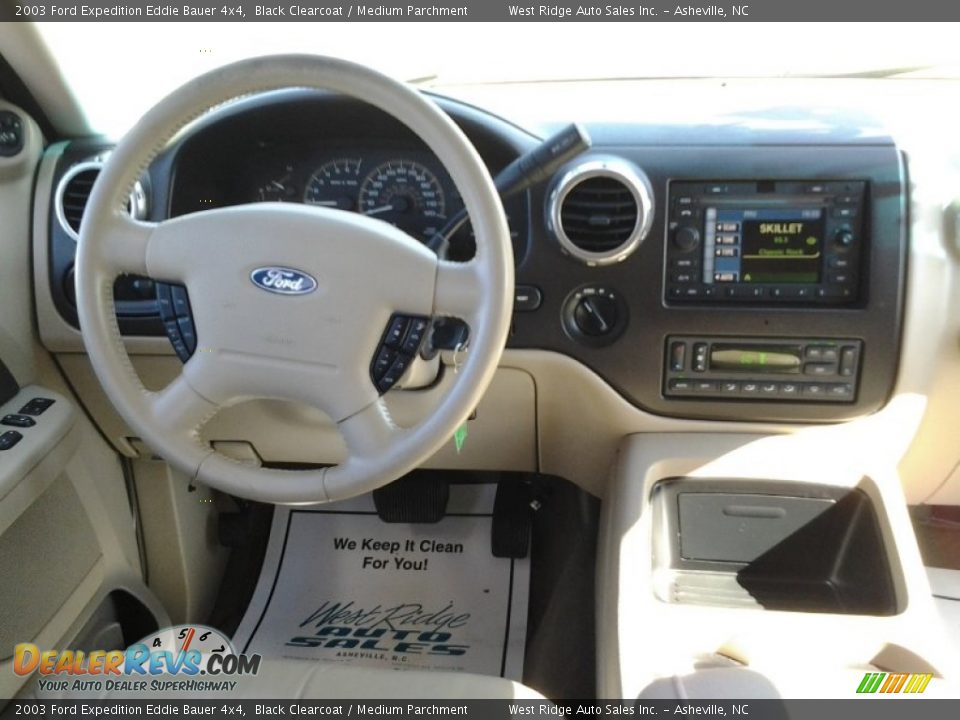 2003 Ford Expedition Eddie Bauer 4x4 Black Clearcoat / Medium Parchment Photo #12