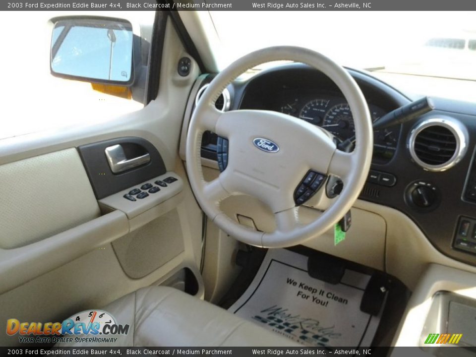 2003 Ford Expedition Eddie Bauer 4x4 Black Clearcoat / Medium Parchment Photo #17