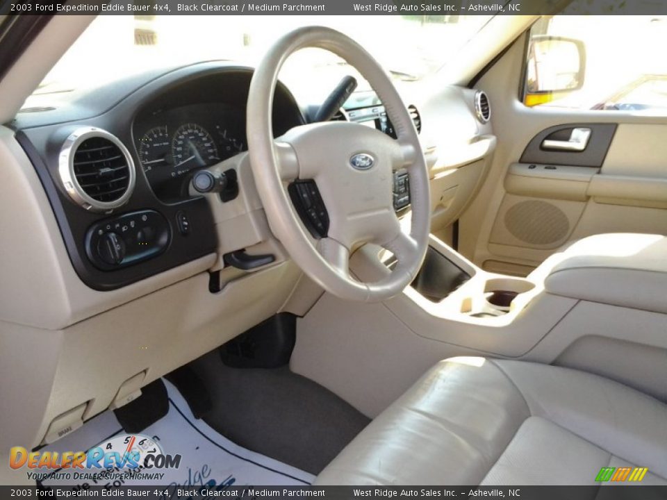 2003 Ford Expedition Eddie Bauer 4x4 Black Clearcoat / Medium Parchment Photo #19