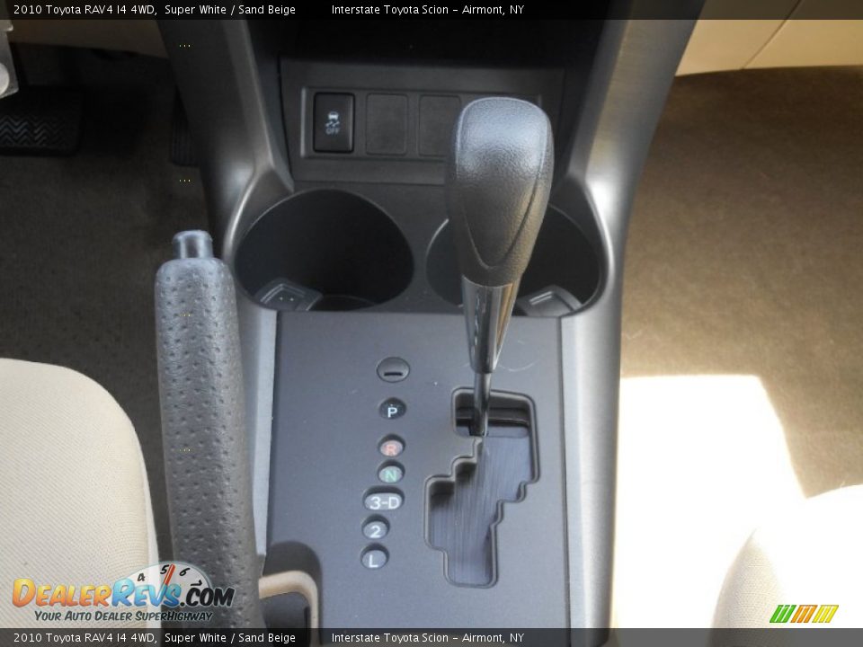 2010 Toyota RAV4 I4 4WD Super White / Sand Beige Photo #16