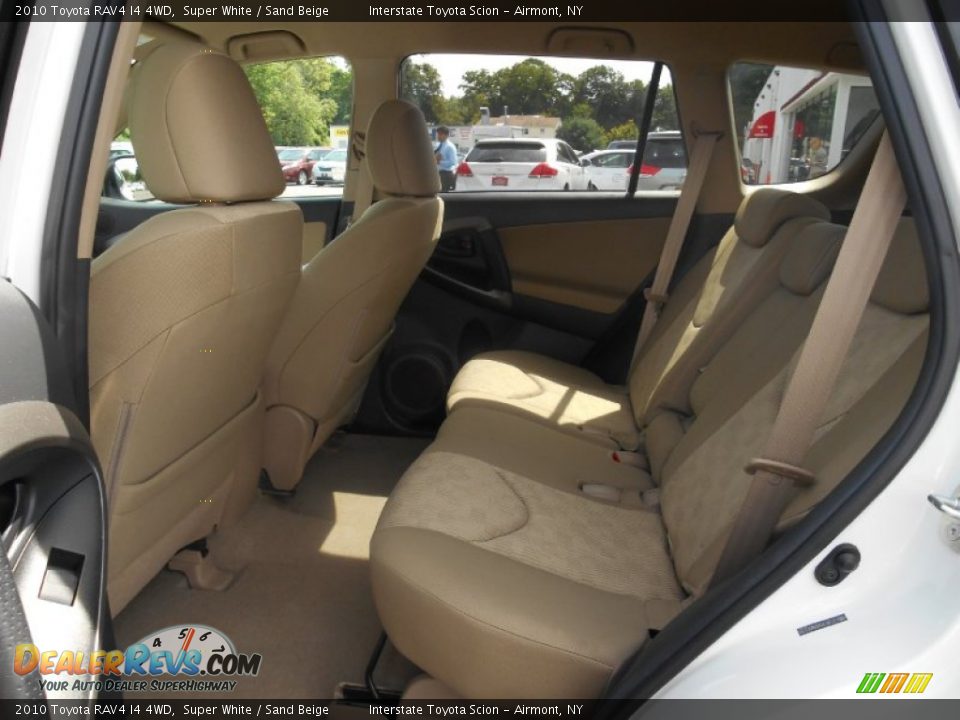 2010 Toyota RAV4 I4 4WD Super White / Sand Beige Photo #17