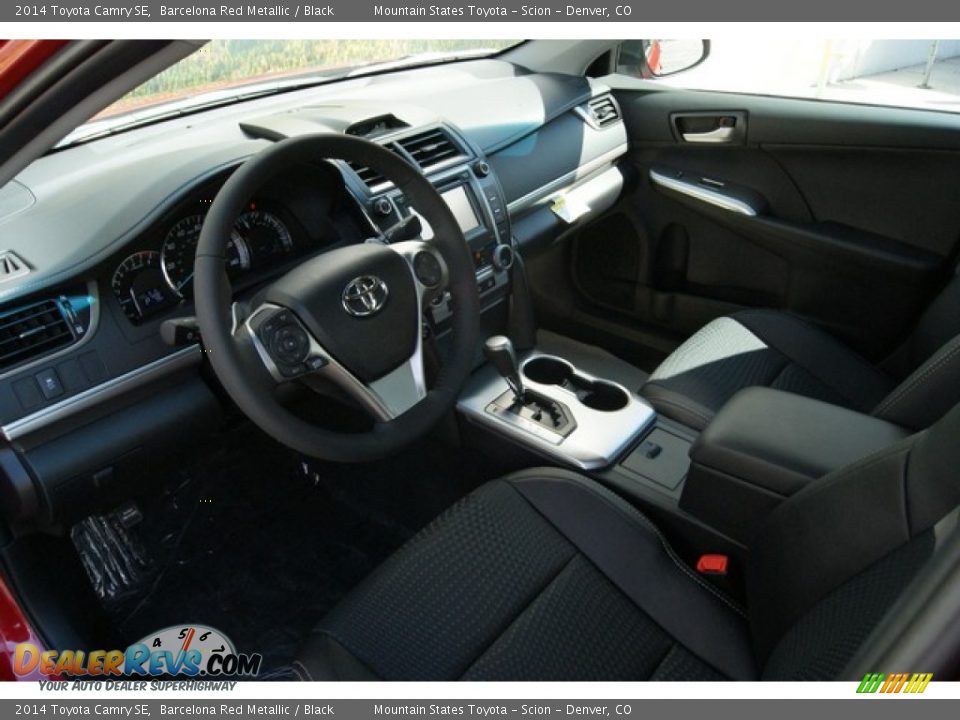 Black Interior - 2014 Toyota Camry SE Photo #5