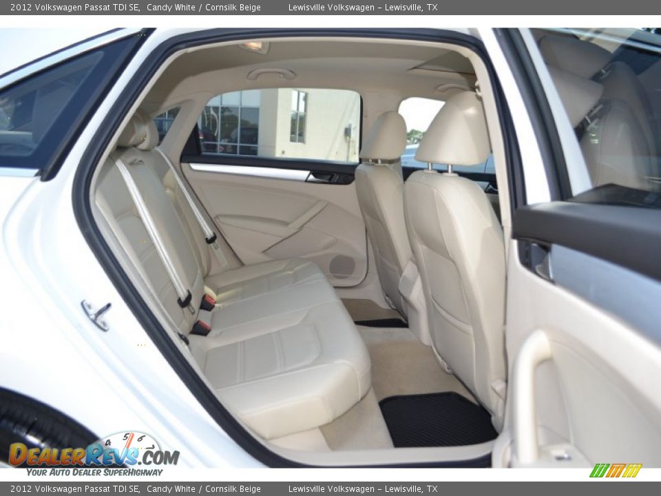 2012 Volkswagen Passat TDI SE Candy White / Cornsilk Beige Photo #11