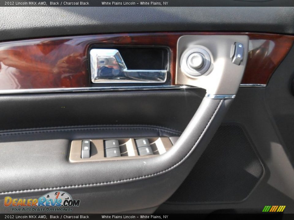 Controls of 2012 Lincoln MKX AWD Photo #16