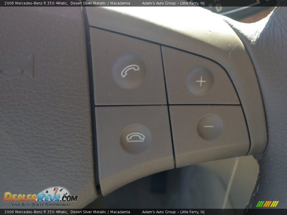 2006 Mercedes-Benz R 350 4Matic Desert Silver Metallic / Macadamia Photo #12