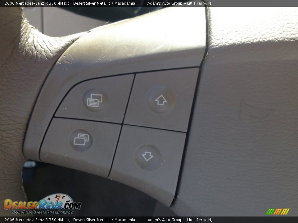 2006 Mercedes-Benz R 350 4Matic Desert Silver Metallic / Macadamia Photo #13