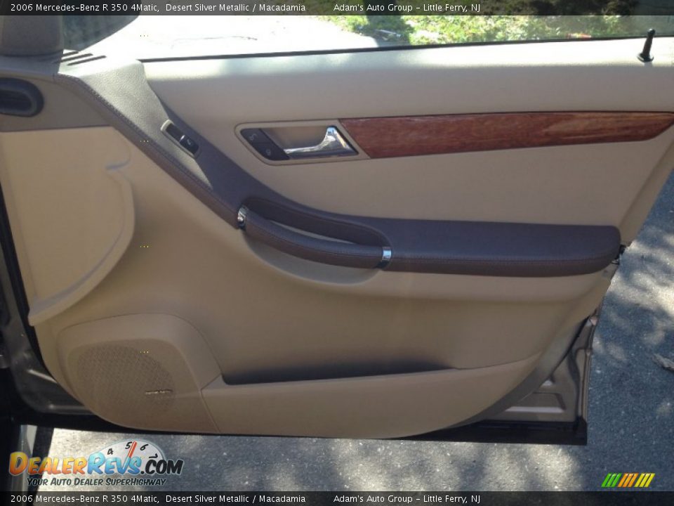 2006 Mercedes-Benz R 350 4Matic Desert Silver Metallic / Macadamia Photo #28