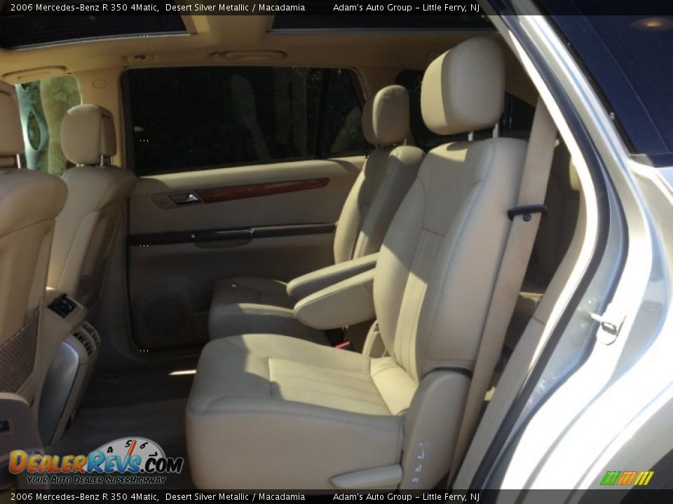 2006 Mercedes-Benz R 350 4Matic Desert Silver Metallic / Macadamia Photo #34