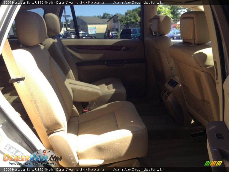 2006 Mercedes-Benz R 350 4Matic Desert Silver Metallic / Macadamia Photo #36