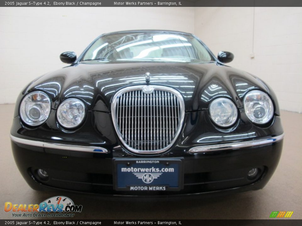 2005 Jaguar S-Type 4.2 Ebony Black / Champagne Photo #3