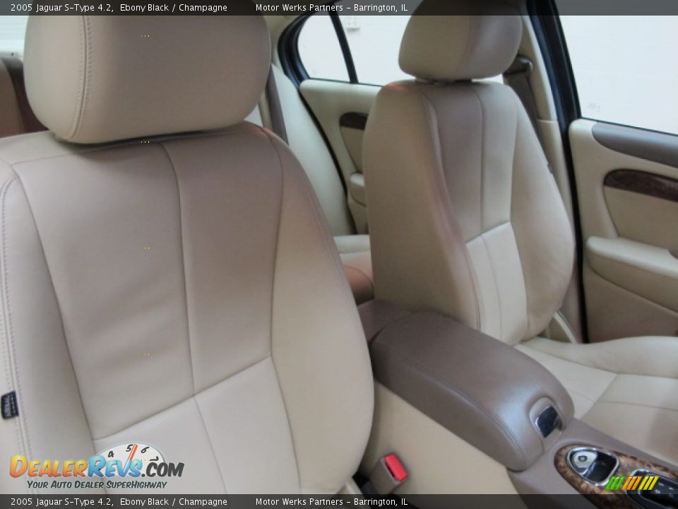 2005 Jaguar S-Type 4.2 Ebony Black / Champagne Photo #26