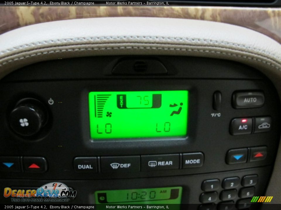 2005 Jaguar S-Type 4.2 Ebony Black / Champagne Photo #32