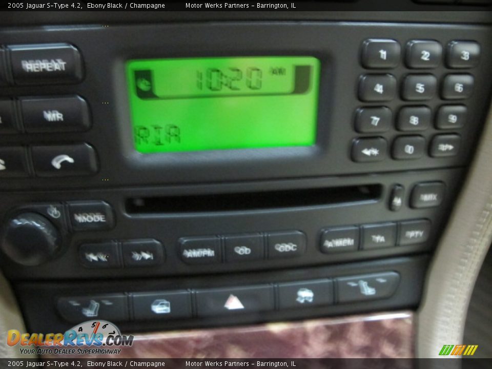 2005 Jaguar S-Type 4.2 Ebony Black / Champagne Photo #33