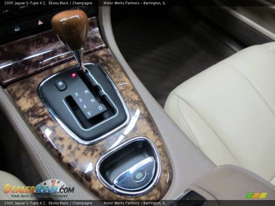 2005 Jaguar S-Type 4.2 Ebony Black / Champagne Photo #35