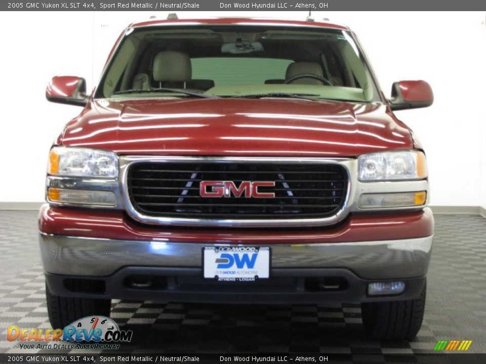 2005 GMC Yukon XL SLT 4x4 Sport Red Metallic / Neutral/Shale Photo #2