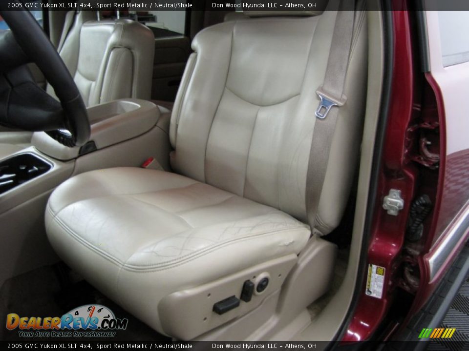 2005 GMC Yukon XL SLT 4x4 Sport Red Metallic / Neutral/Shale Photo #7