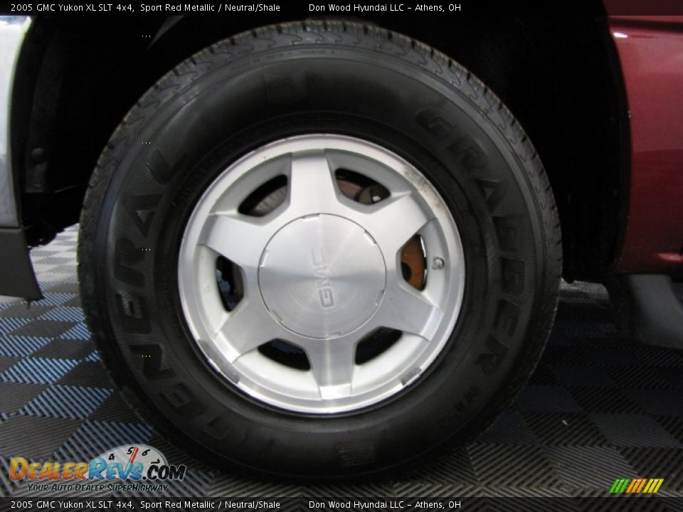 2005 GMC Yukon XL SLT 4x4 Sport Red Metallic / Neutral/Shale Photo #27