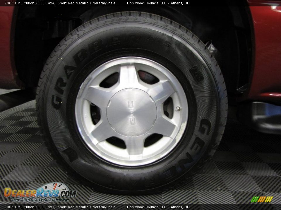 2005 GMC Yukon XL SLT 4x4 Sport Red Metallic / Neutral/Shale Photo #29