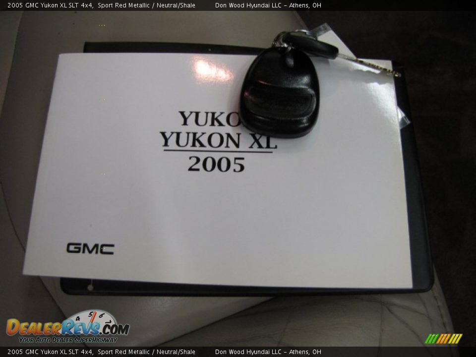 2005 GMC Yukon XL SLT 4x4 Sport Red Metallic / Neutral/Shale Photo #31