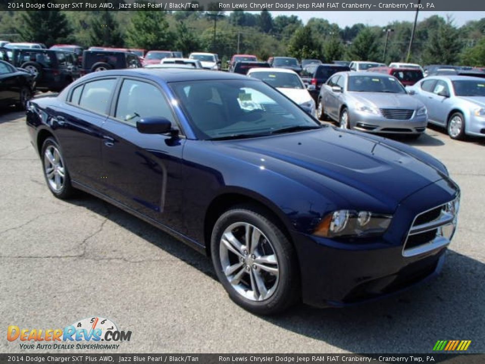 Front 3/4 View of 2014 Dodge Charger SXT Plus AWD Photo #4