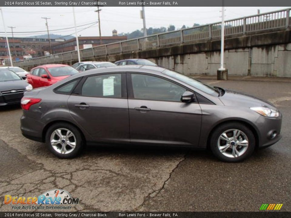 2014 Ford Focus SE Sedan Sterling Gray / Charcoal Black Photo #1