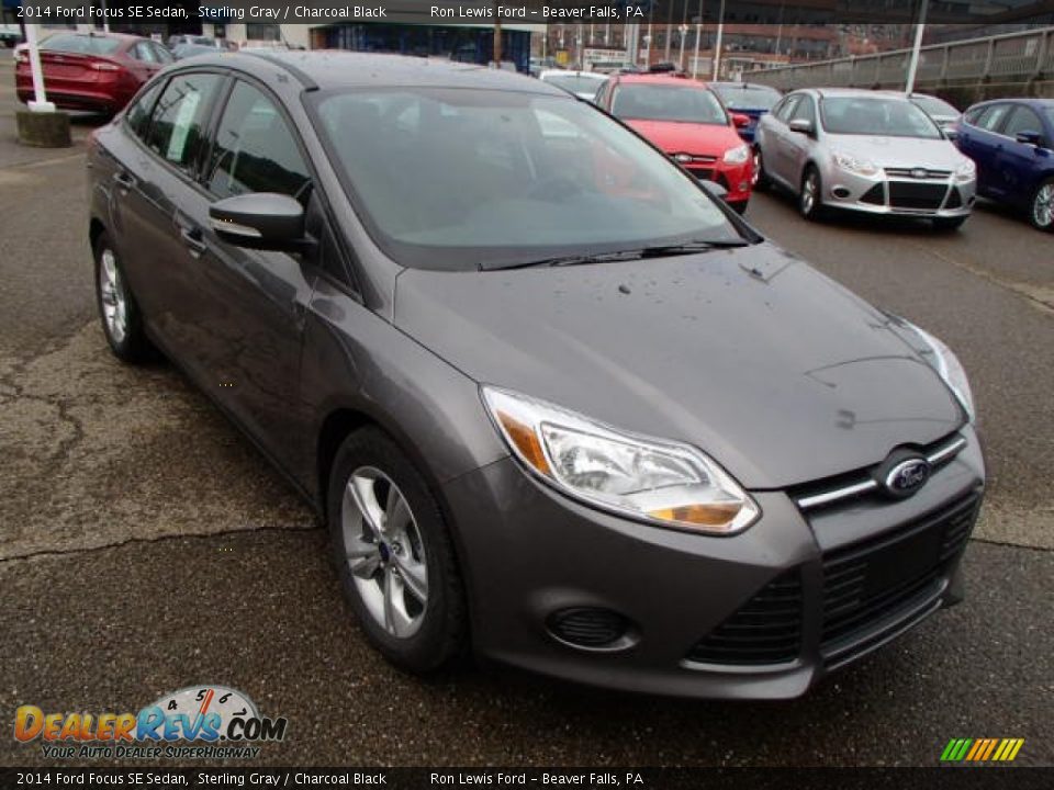 2014 Ford Focus SE Sedan Sterling Gray / Charcoal Black Photo #2