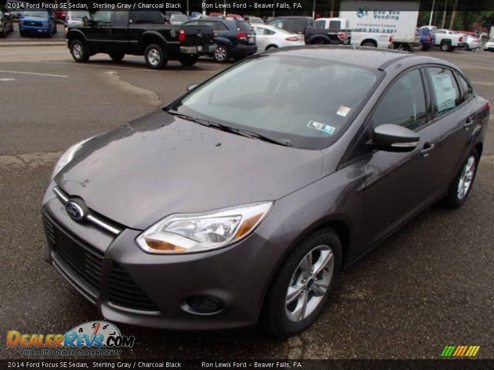 2014 Ford Focus SE Sedan Sterling Gray / Charcoal Black Photo #4