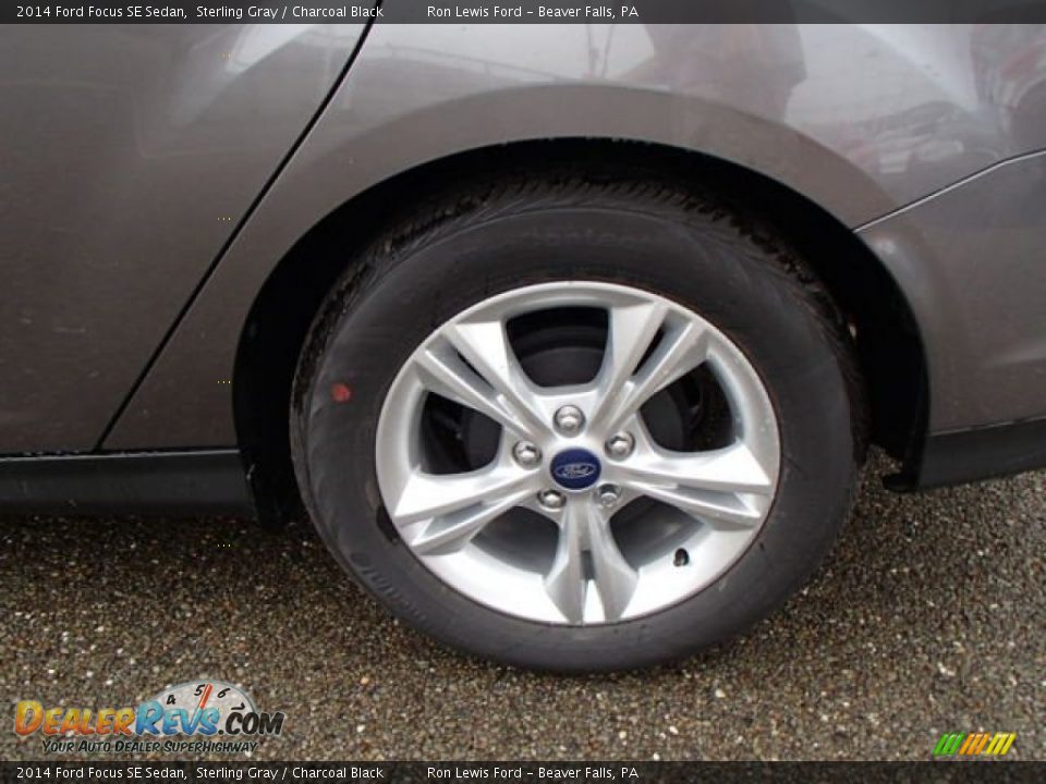 2014 Ford Focus SE Sedan Sterling Gray / Charcoal Black Photo #9