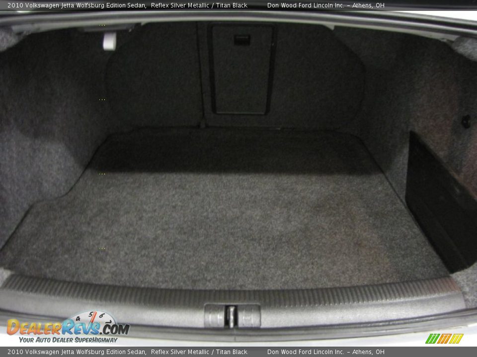 2010 Volkswagen Jetta Wolfsburg Edition Sedan Reflex Silver Metallic / Titan Black Photo #5