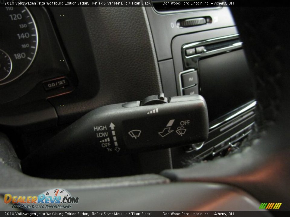 2010 Volkswagen Jetta Wolfsburg Edition Sedan Reflex Silver Metallic / Titan Black Photo #17