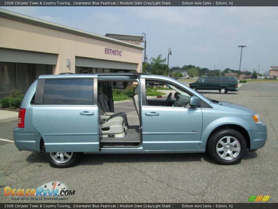 2008 Chrysler Town & Country Touring Clearwater Blue Pearlcoat / Medium Slate Gray/Light Shale Photo #11