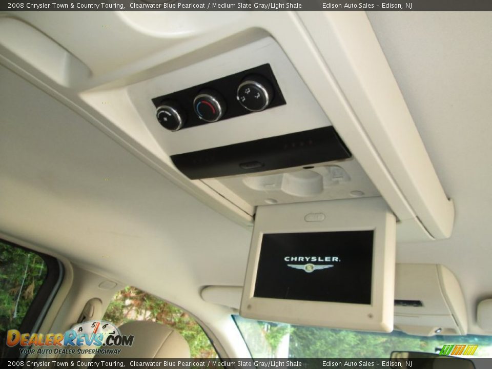 2008 Chrysler Town & Country Touring Clearwater Blue Pearlcoat / Medium Slate Gray/Light Shale Photo #29