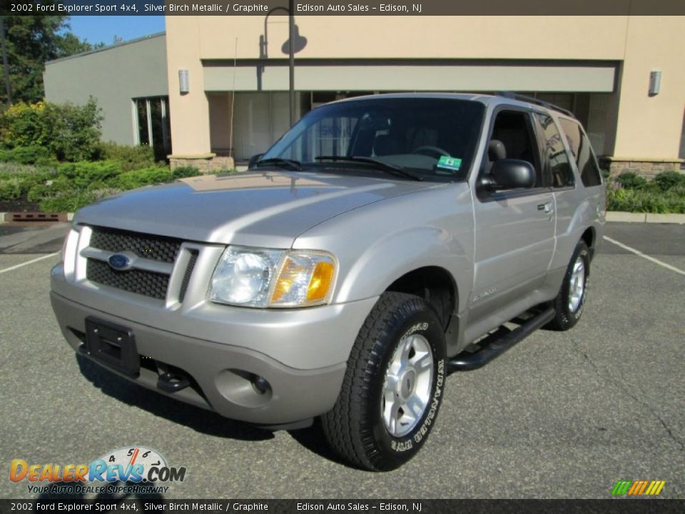 Front 3/4 View of 2002 Ford Explorer Sport 4x4 Photo #2